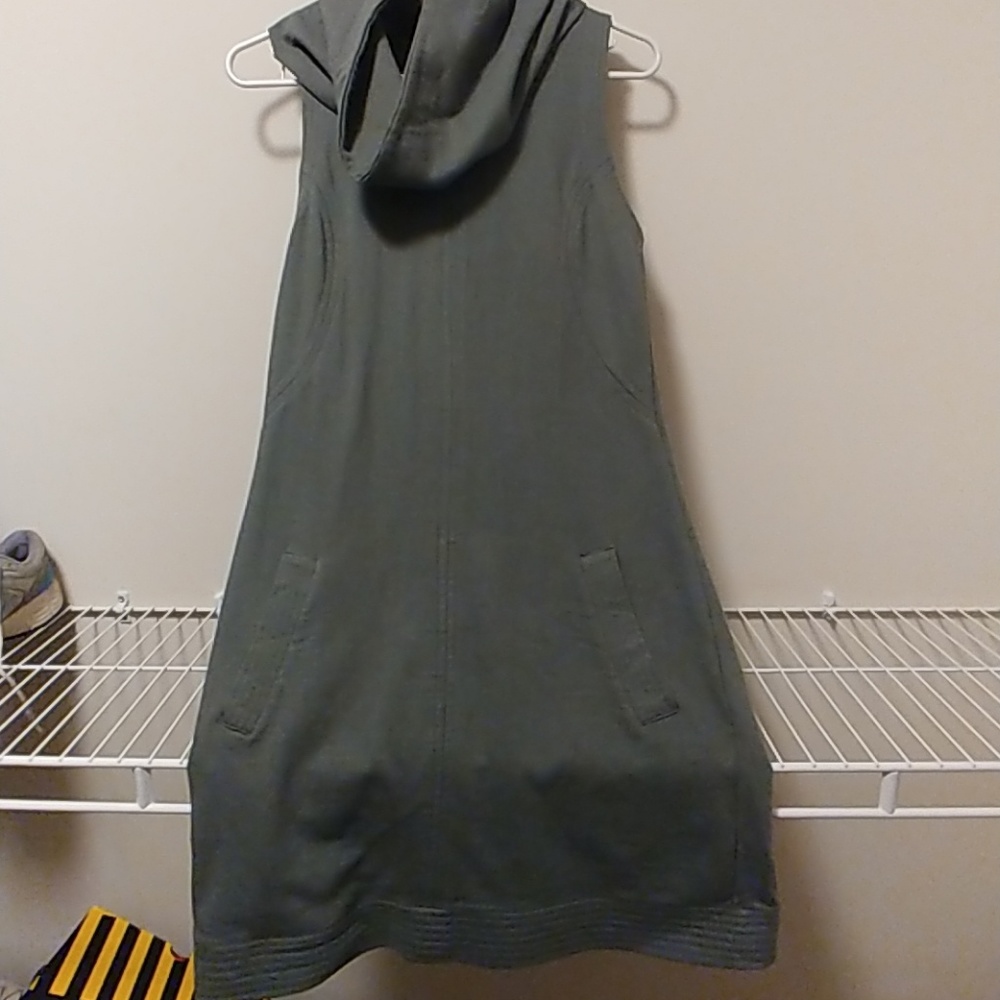 Cute grey dress with mini scarf on neck!